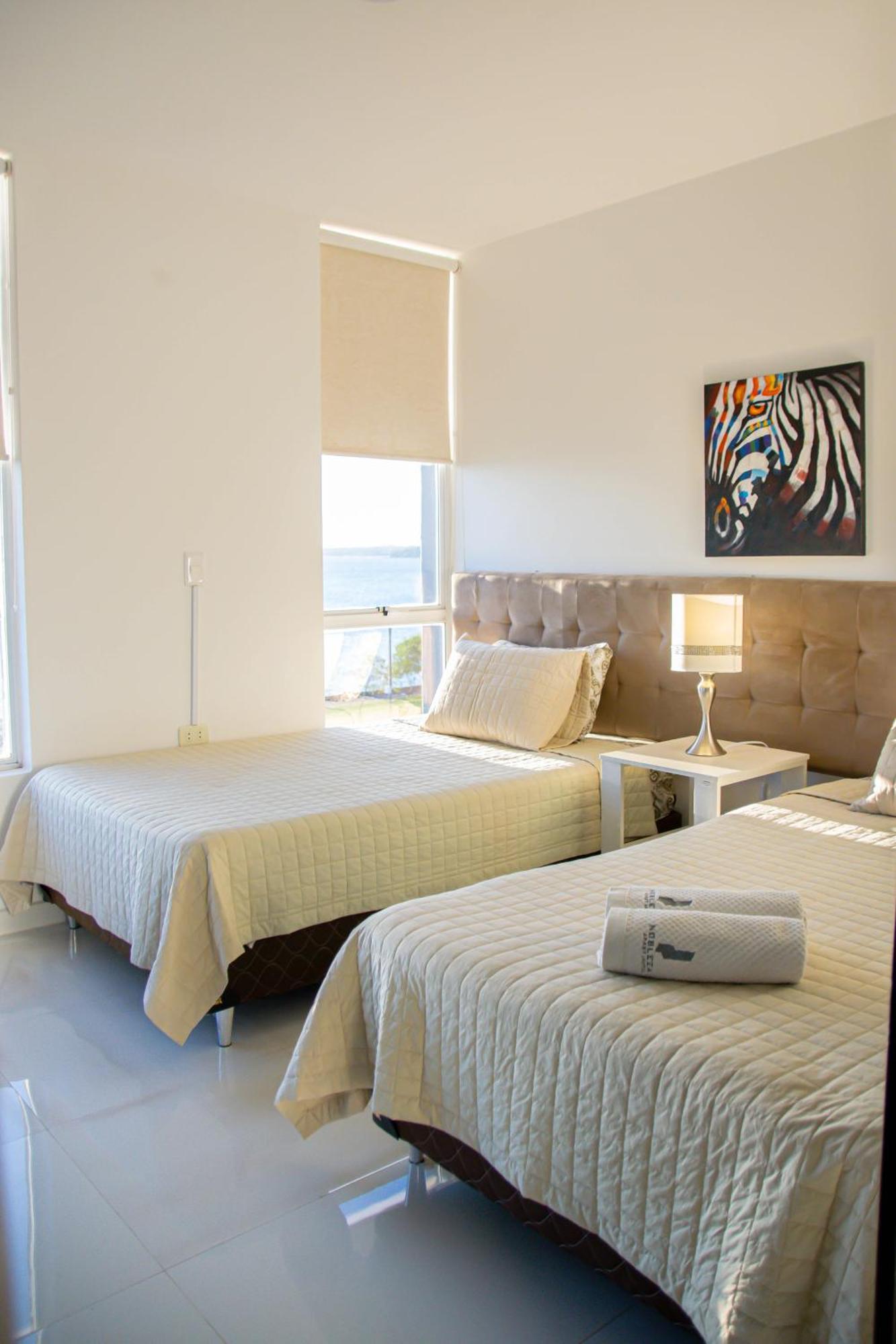 Nobleza Apart Hotel Encarnacion Phòng bức ảnh