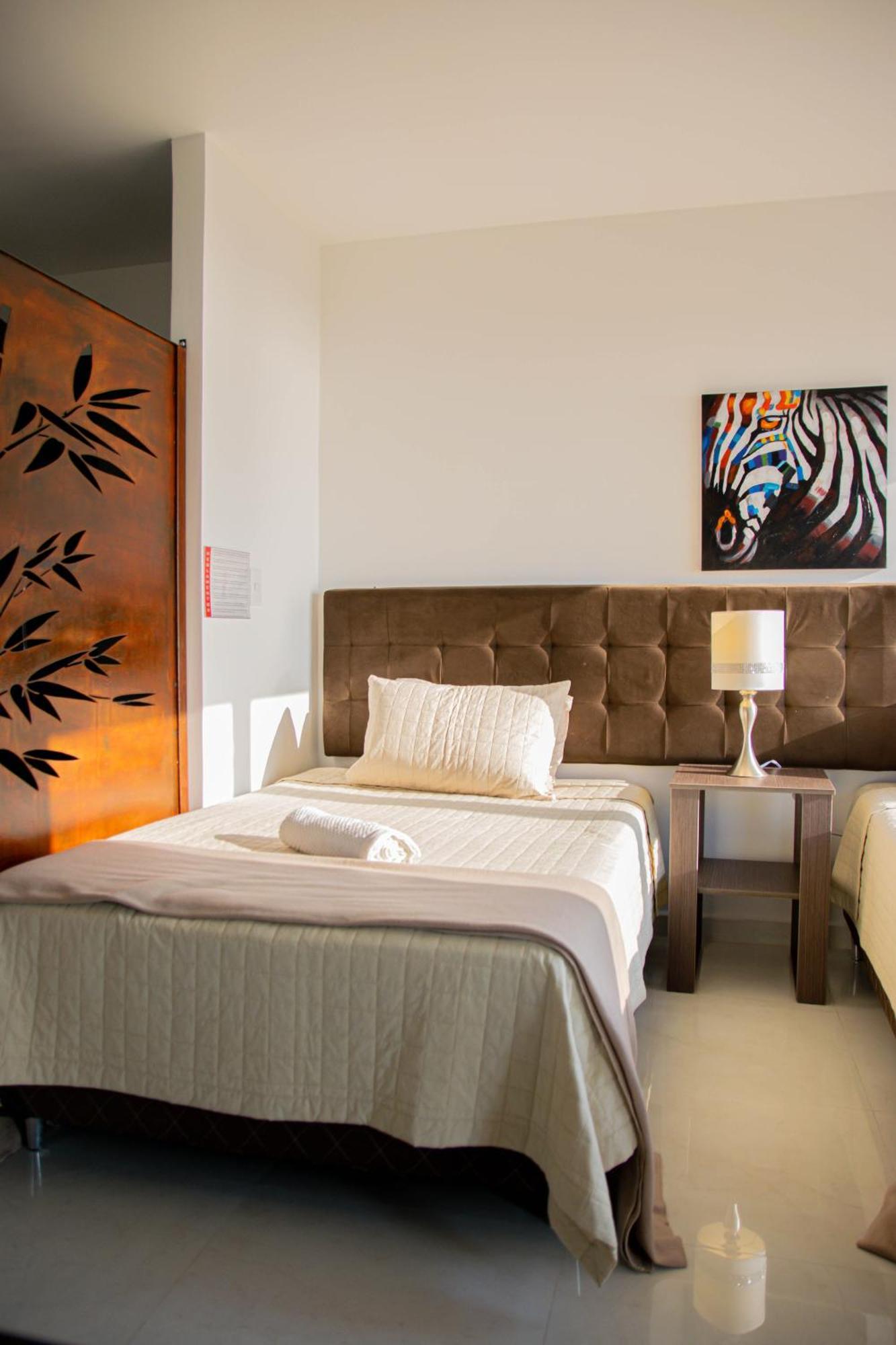 Nobleza Apart Hotel Encarnacion Phòng bức ảnh